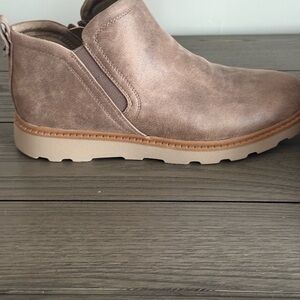 Dr. Scholl's Brown Chukka Boots
